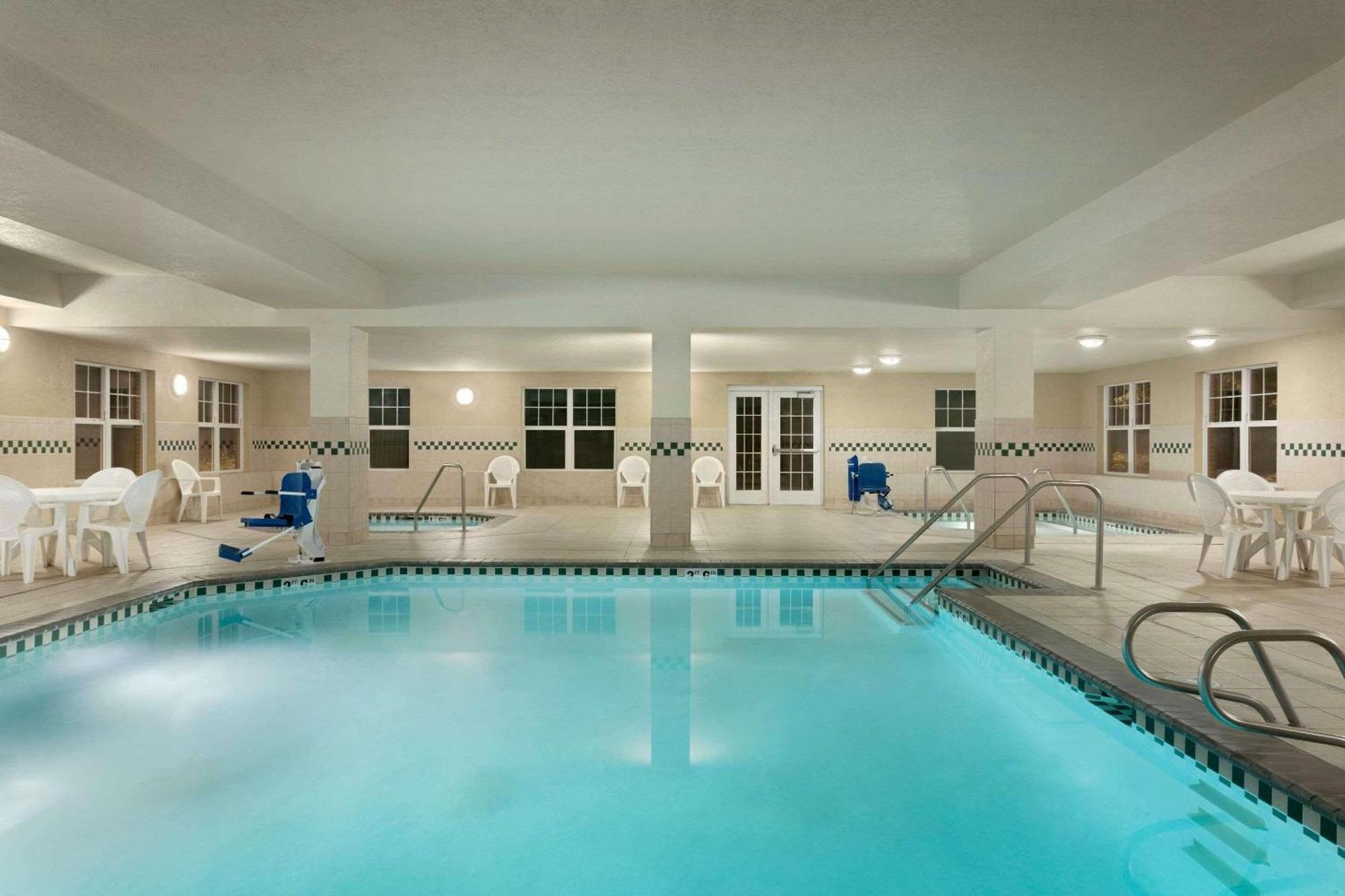 Country Inn & Suites By Radisson, Boise West - Meridian Exterior foto